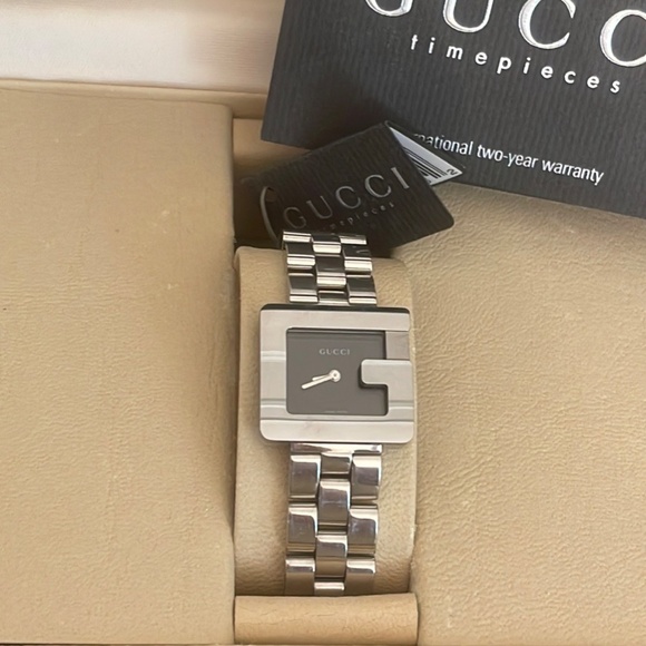 Gucci "G" Ladies Watch -Stainless With Black Face - Picture 1 of 15